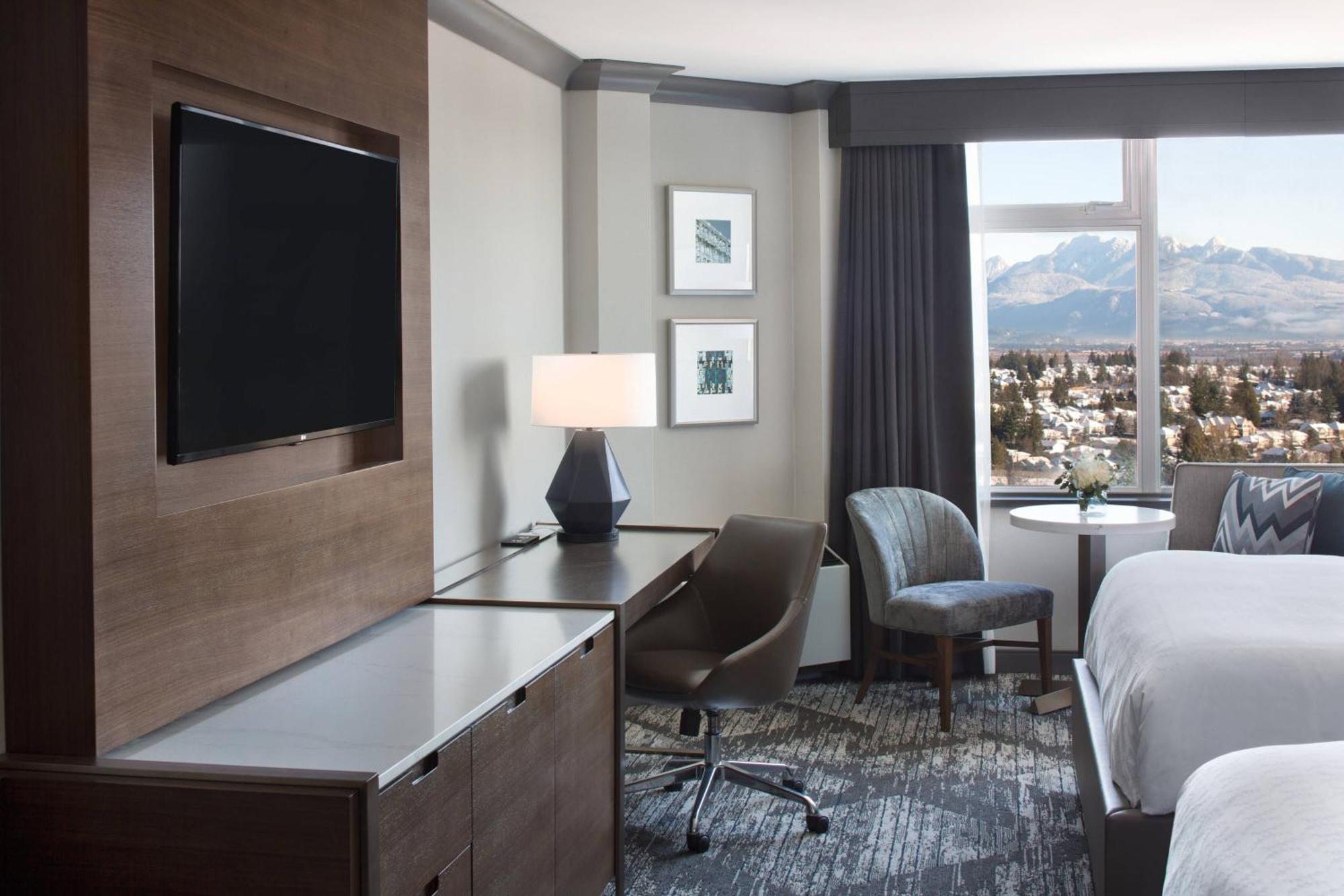 Sheraton Vancouver Guildford Hotel Съри Екстериор снимка