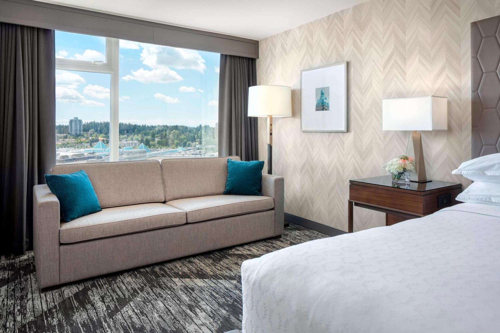 Sheraton Vancouver Guildford Hotel Съри Екстериор снимка