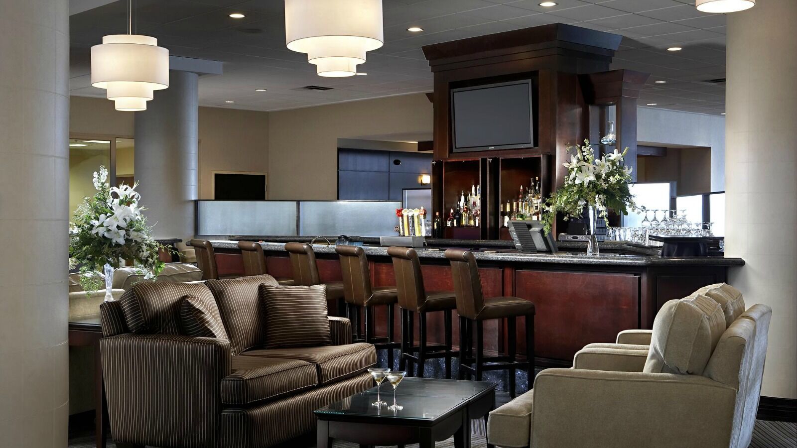 Sheraton Vancouver Guildford Hotel Съри Екстериор снимка
